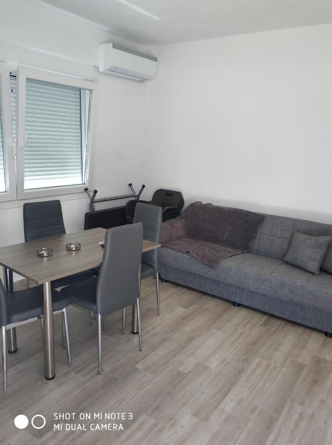 Vila Rouk Villa Leptokaryá Buitenkant foto